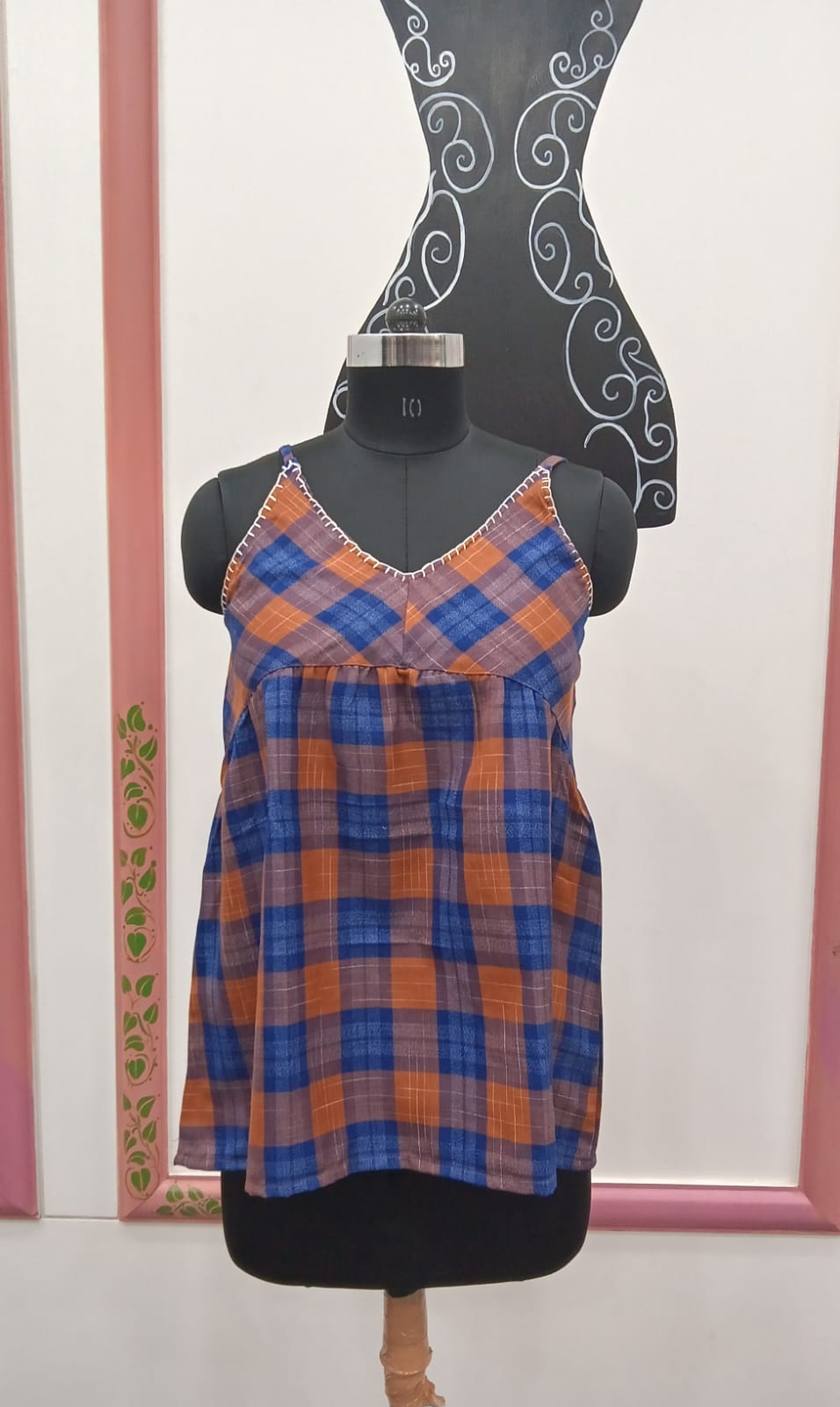 SLEEVLESS TOP (RS 350 PER PIECE) (BUNDLE OF 5) (S,M,L,XL,XXL)